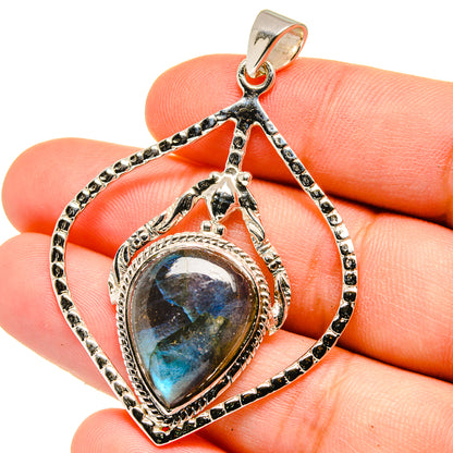 Labradorite Pendants handcrafted by Ana Silver Co - PD15392
