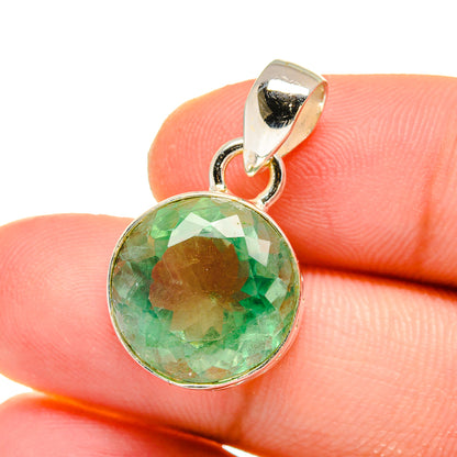 Green fluorite pendant in 925 sterling silver, round bezel with open bail