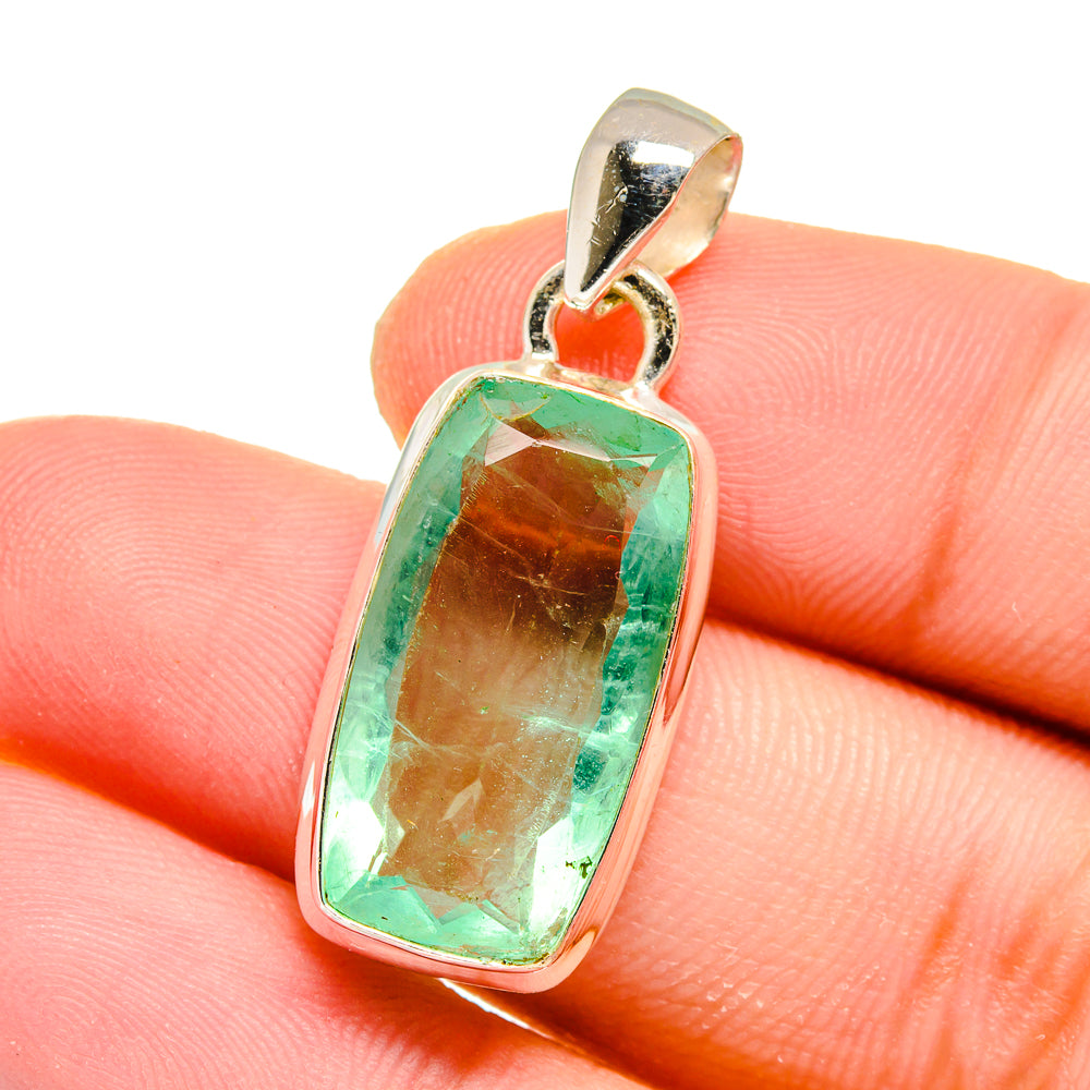 Green fluorite gemstone pendant in 925 sterling silver bezel, open bail