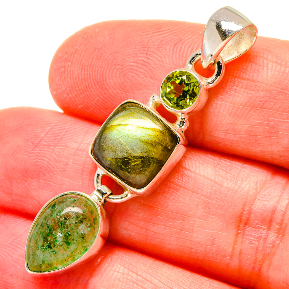 Labradorite Pendants handcrafted by Ana Silver Co - PD16704