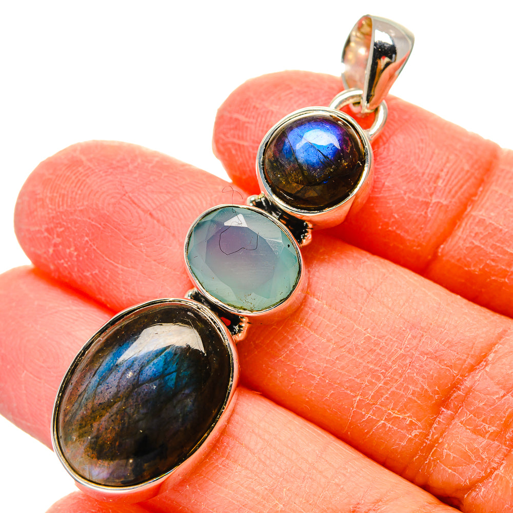 Labradorite Pendants handcrafted by Ana Silver Co - PD17337