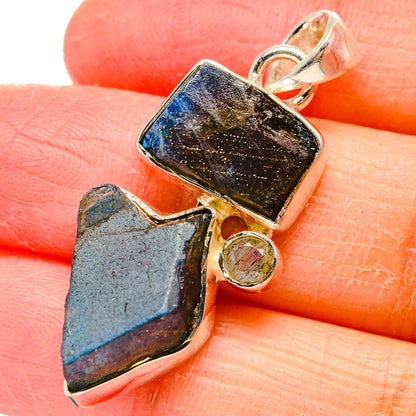 Labradorite Pendants handcrafted by Ana Silver Co - PD17355