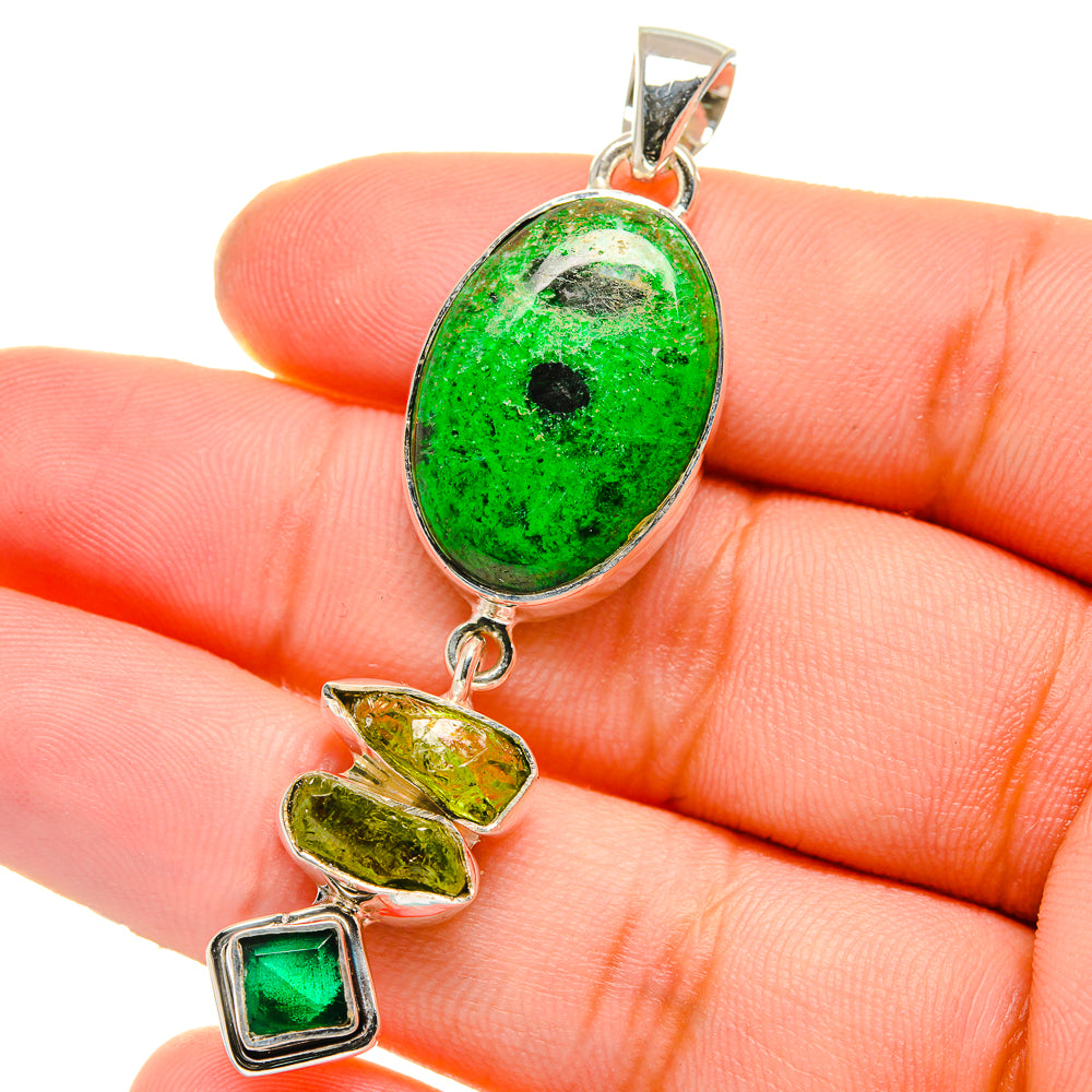 Gaspeite Pendants handcrafted by Ana Silver Co - PD17527