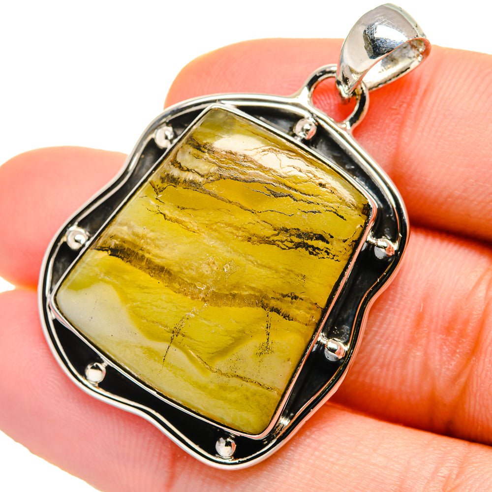 Yellow agate pendant in 925 sterling silver with rectangular bezel and hanging bail