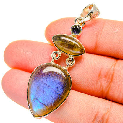 Labradorite Pendants handcrafted by Ana Silver Co - PD17581