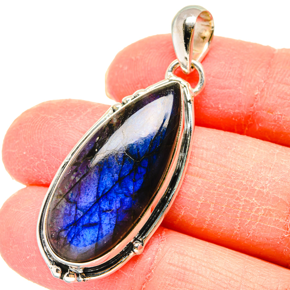 Labradorite Pendants handcrafted by Ana Silver Co - PD18019
