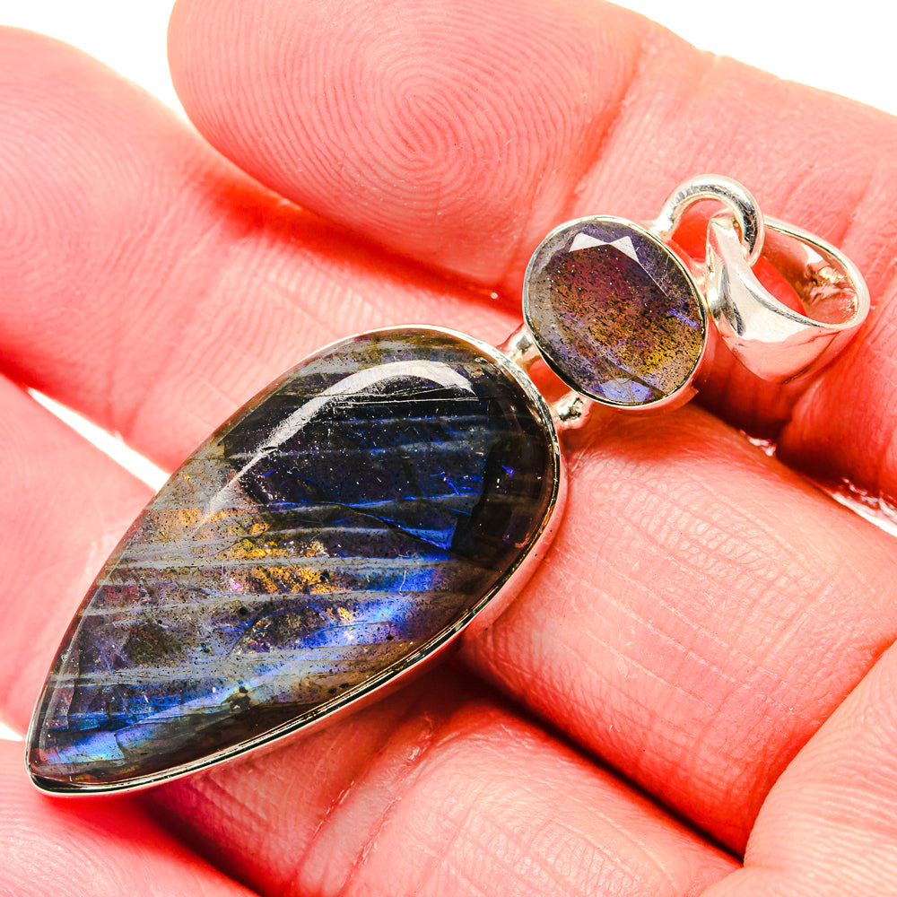Labradorite Pendants handcrafted by Ana Silver Co - PD18114
