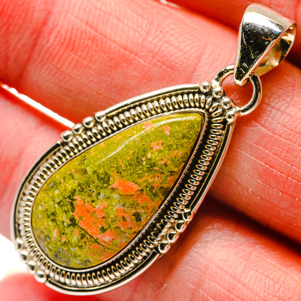 Unakite teardrop pendant in 925 sterling silver with ornate rope-edge bezel