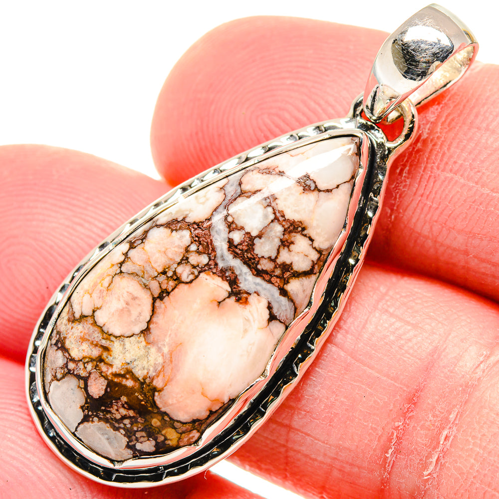 Wild horse jasper teardrop pendant in sterling silver, close-up of stone patterns
