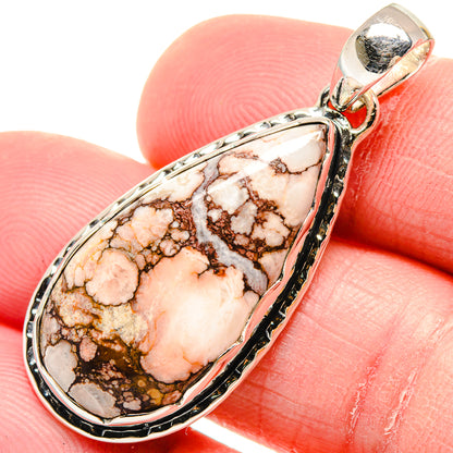 Wild horse jasper teardrop pendant in sterling silver, close-up of stone patterns