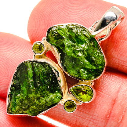 Chrome Diopside Pendants handcrafted by Ana Silver Co - PD18446
