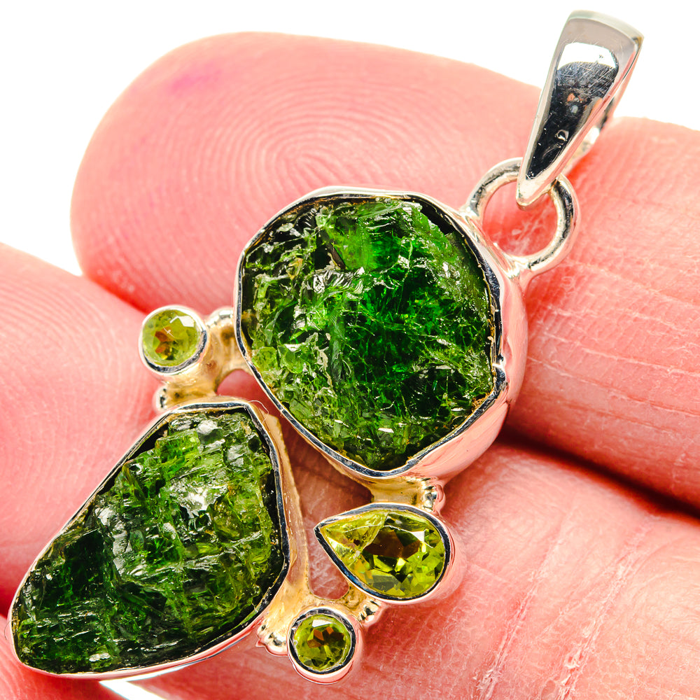 Chrome Diopside Pendants handcrafted by Ana Silver Co - PD18849