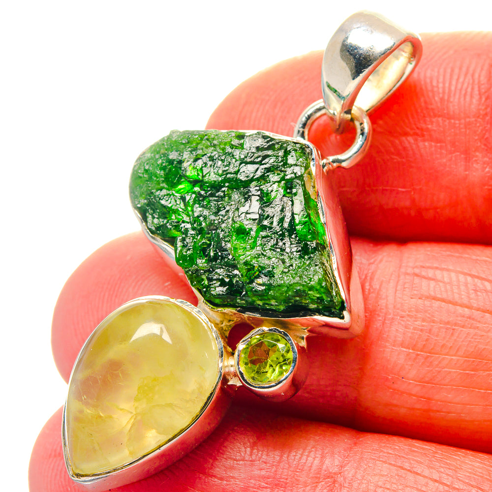 Chrome Diopside Pendants handcrafted by Ana Silver Co - PD18966