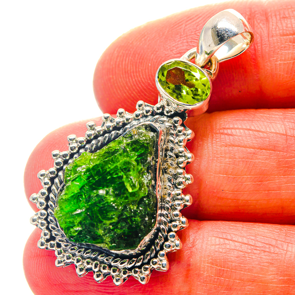 Chrome Diopside Pendants handcrafted by Ana Silver Co - PD19029