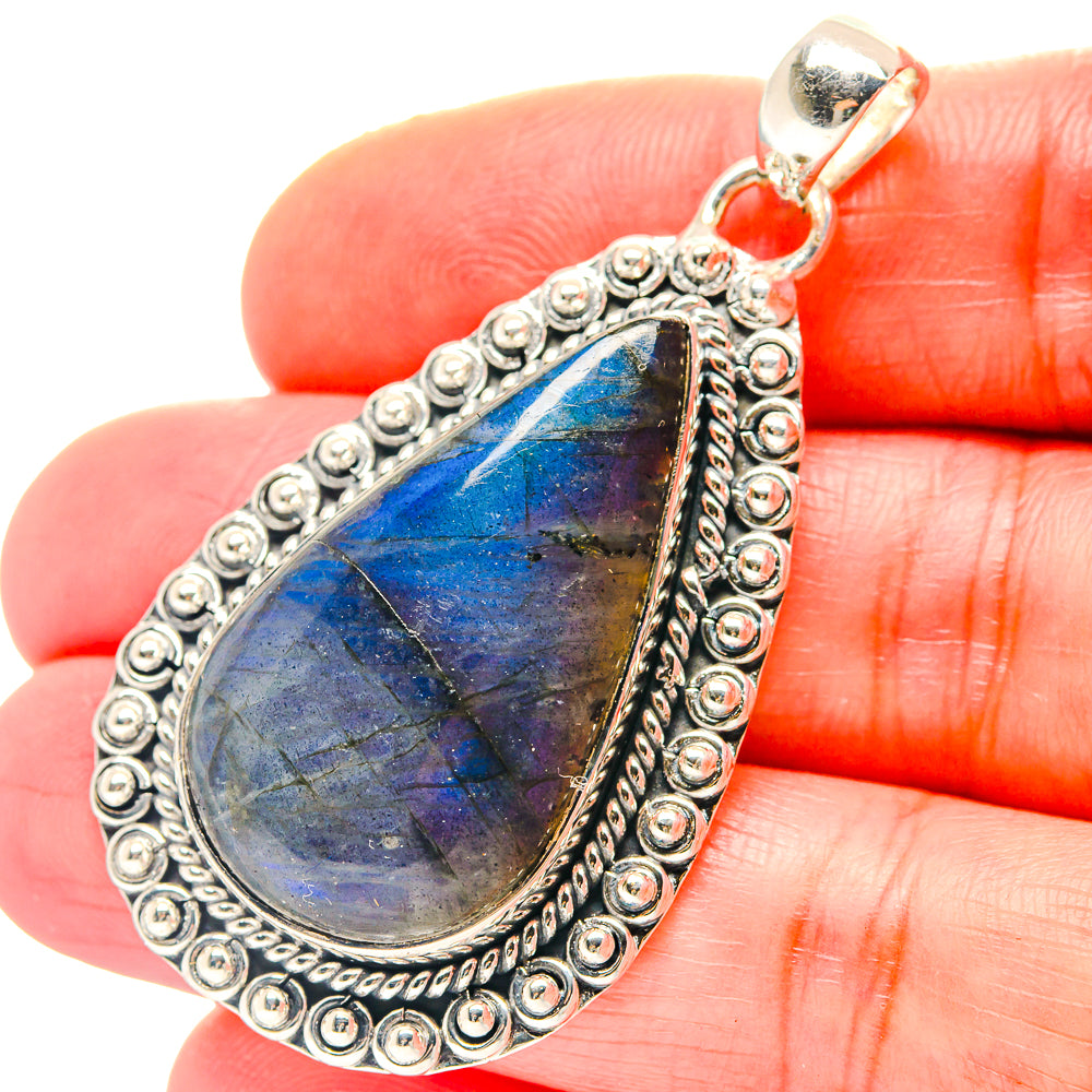 Labradorite Pendants handcrafted by Ana Silver Co - PD19103