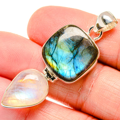 925 sterling silver pendant with oval labradorite cabochon, blue-green rainbow flash