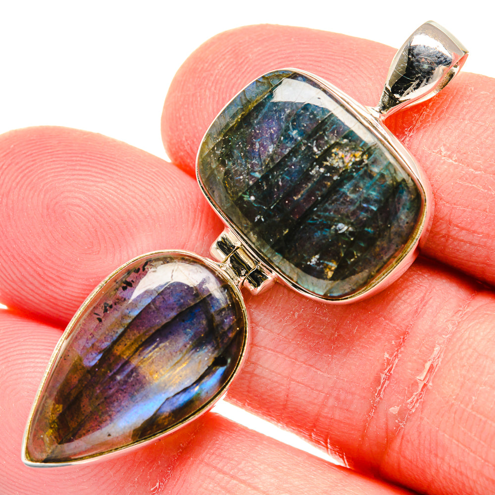 Labradorite Pendants handcrafted by Ana Silver Co - PD20556