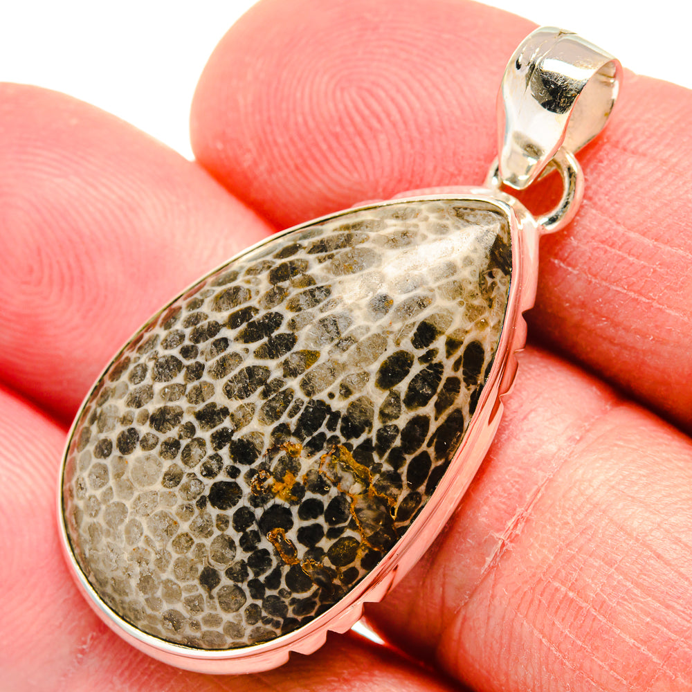 Stingray Coral Pendants handcrafted by Ana Silver Co - PD22268