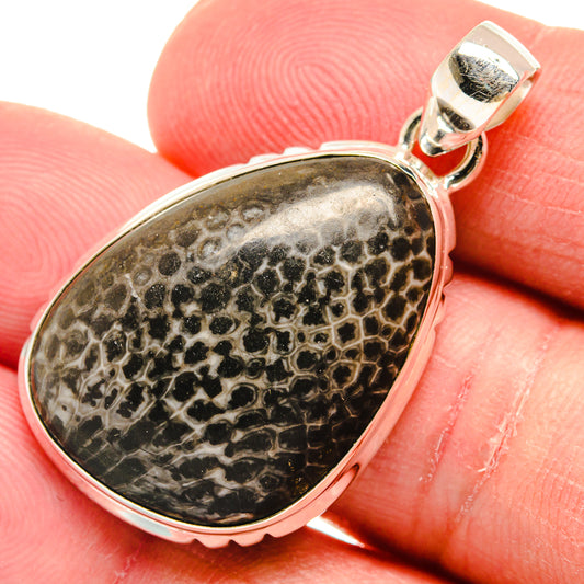 Stingray Coral Pendants handcrafted by Ana Silver Co - PD22445