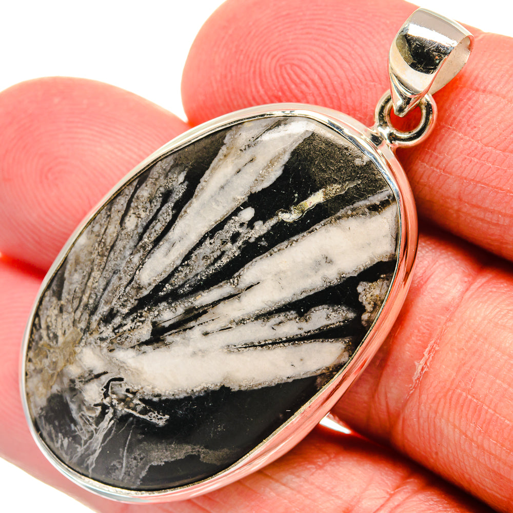 Chrysanthemum Stone Pendants handcrafted by Ana Silver Co - PD22551