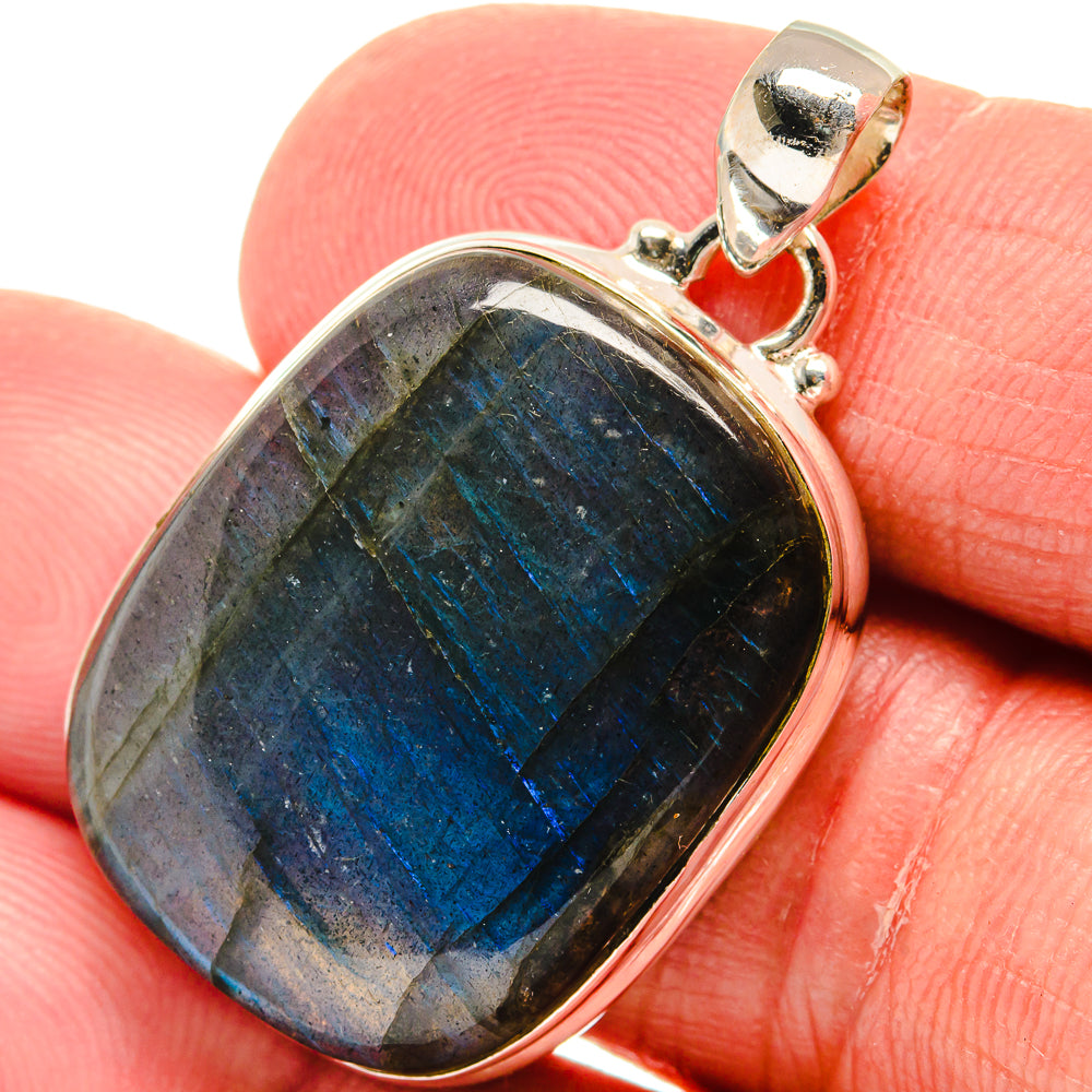 Labradorite oval pendant in 925 sterling silver bezel, open bail and loop