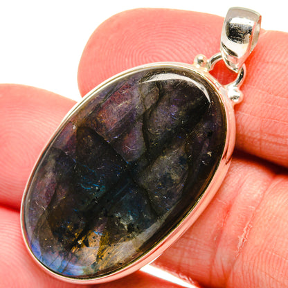 Labradorite Pendants handcrafted by Ana Silver Co - PD22616