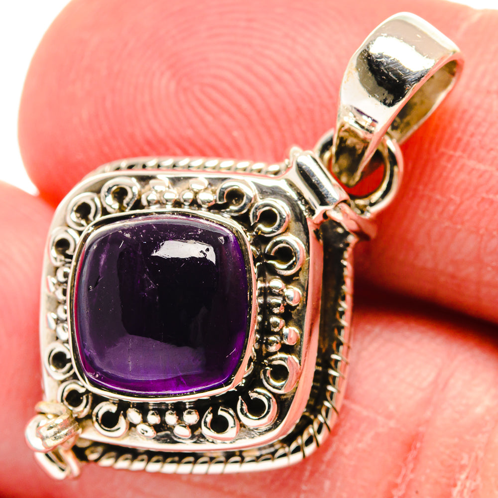 Poison amethyst pendant, 925 sterling silver with square purple stone and curled side details