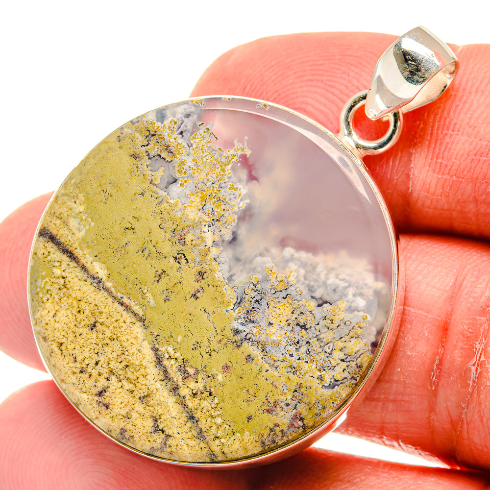 Sterling silver agate pendant with round cabochon, yellow and lavender plume pattern