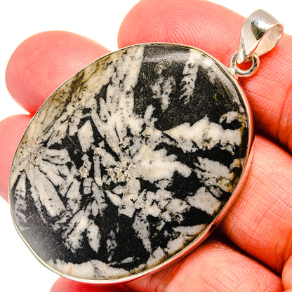 Chrysanthemum Stone Pendants handcrafted by Ana Silver Co - PD22959