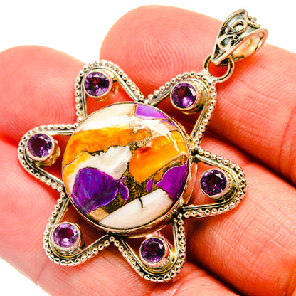 Amethyst and oyster pendant, 925 sterling silver with purple round bezel settings