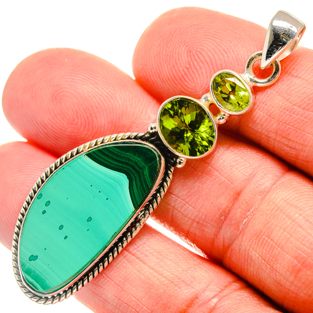 925 silver teardrop malachite pendant with three peridot green round stones