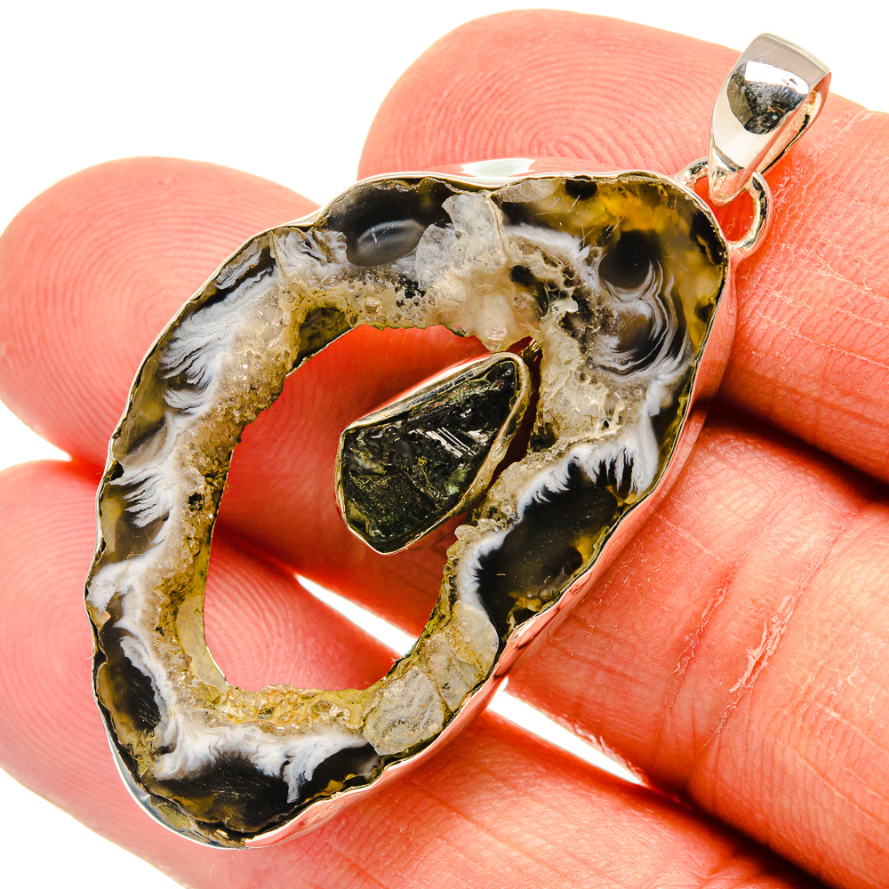 Occo Geode Pendants handcrafted by Ana Silver Co - PD24649
