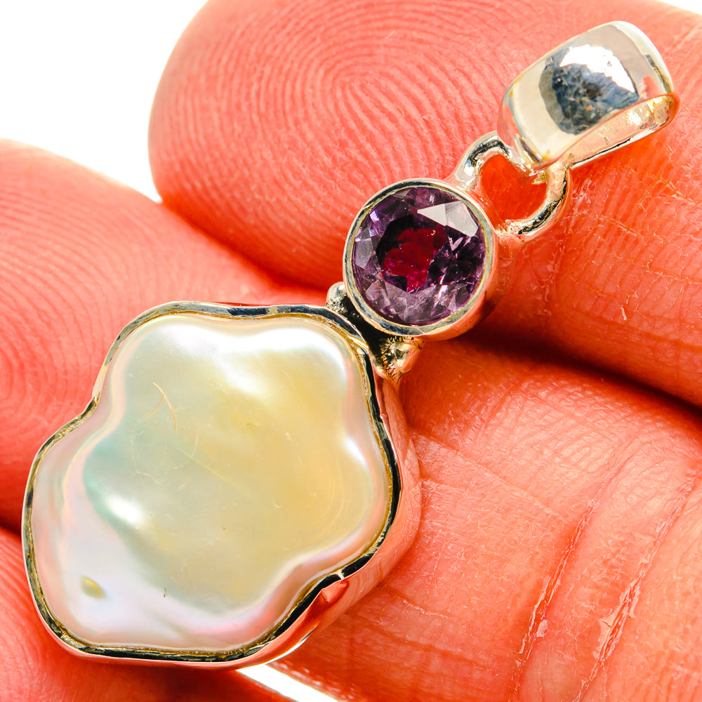 Mother Of Pearl Pendants handcrafted by Ana Silver Co - PD24744