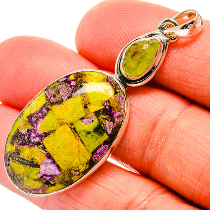 Oval peridot pendant in 925 sterling silver, yellow-green stone with purple flecks