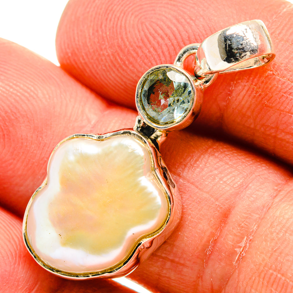 Mother Of Pearl Pendants handcrafted by Ana Silver Co - PD25456