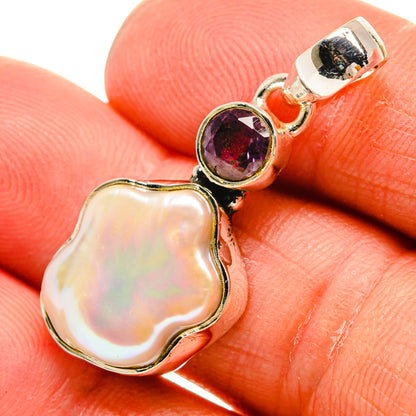 Mother Of Pearl Pendants handcrafted by Ana Silver Co - PD25457
