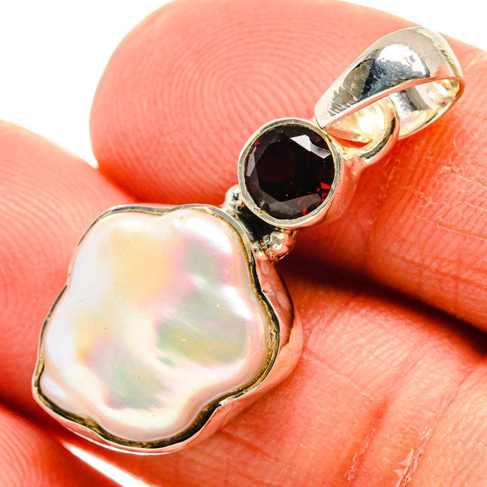 Mother Of Pearl Pendants handcrafted by Ana Silver Co - PD25458