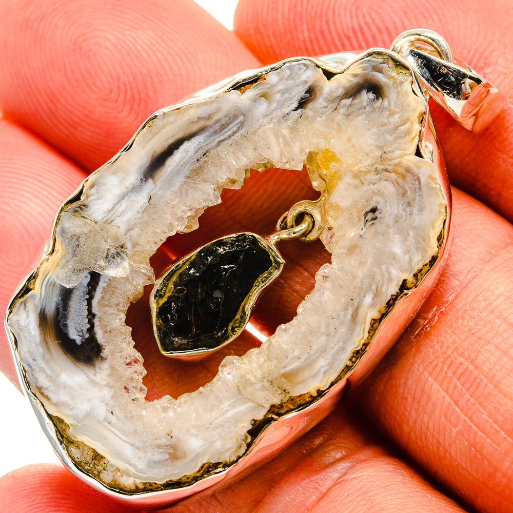 Occo Geode Pendants handcrafted by Ana Silver Co - PD25503
