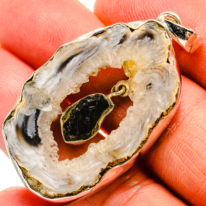 Occo Geode Pendants handcrafted by Ana Silver Co - PD25503