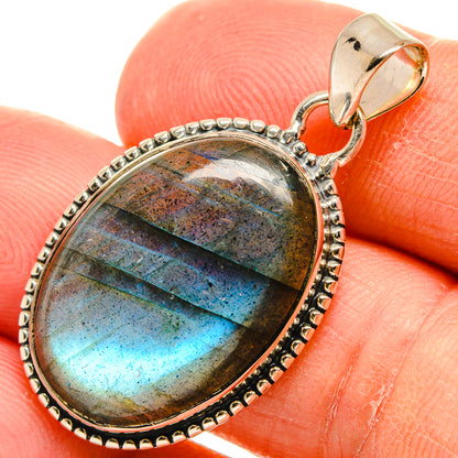 Labradorite Pendants handcrafted by Ana Silver Co - PD25837