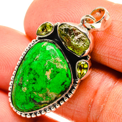 Maw Sit Sit Pendants handcrafted by Ana Silver Co - PD26229