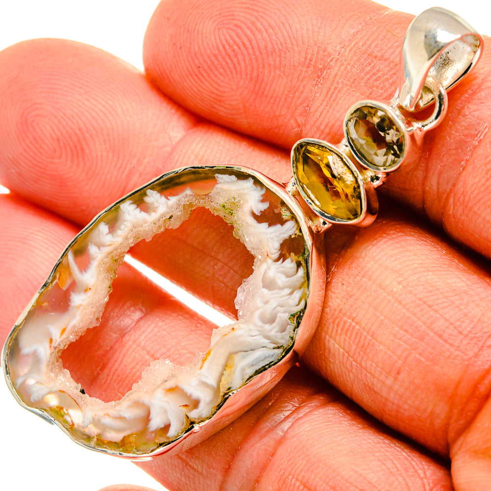 Occo Geode Pendants handcrafted by Ana Silver Co - PD26436