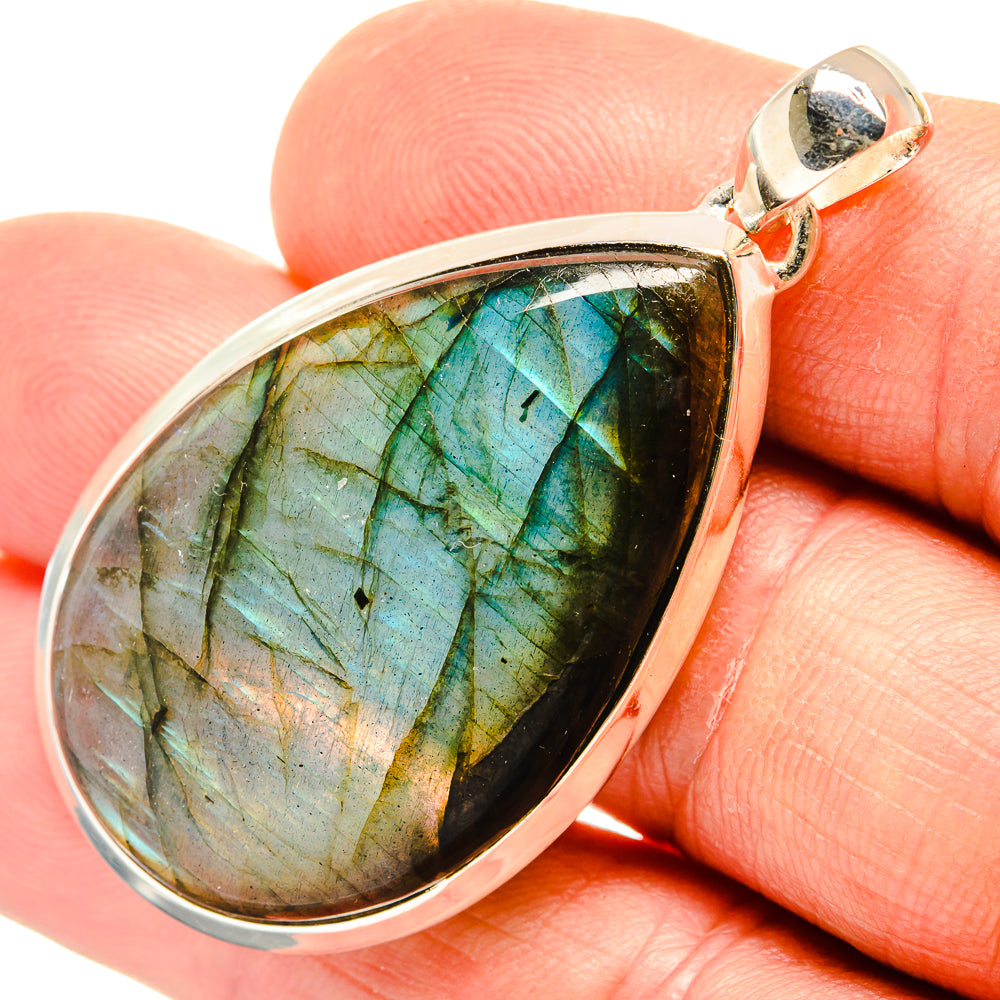 Labradorite Pendants handcrafted by Ana Silver Co - PD26644