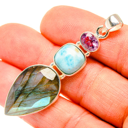 Labradorite Pendants handcrafted by Ana Silver Co - PD26943