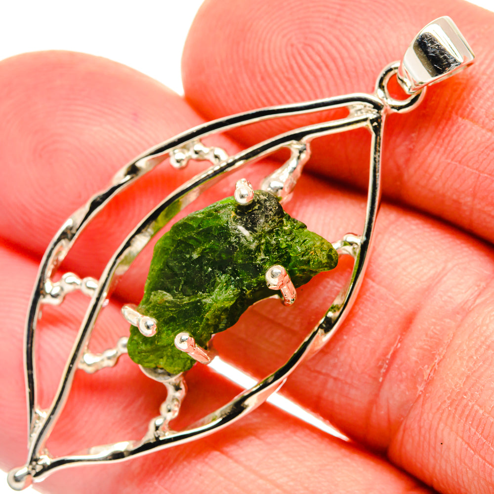 Chrome Diopside Pendants handcrafted by Ana Silver Co - PD27971