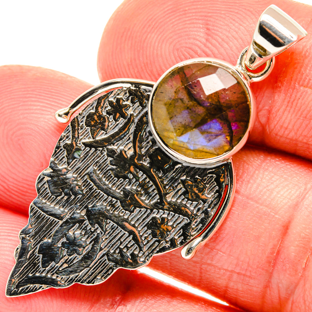 Labradorite Pendants handcrafted by Ana Silver Co - PD28027