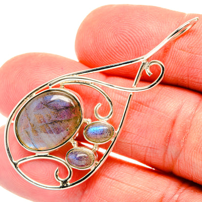 Labradorite Pendants handcrafted by Ana Silver Co - PD28047