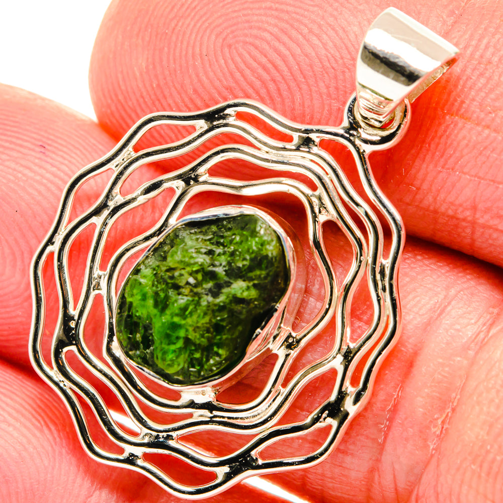 Chrome Diopside Pendants handcrafted by Ana Silver Co - PD28049