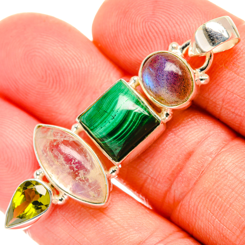 Malachite Pendants handcrafted by Ana Silver Co - PD28081