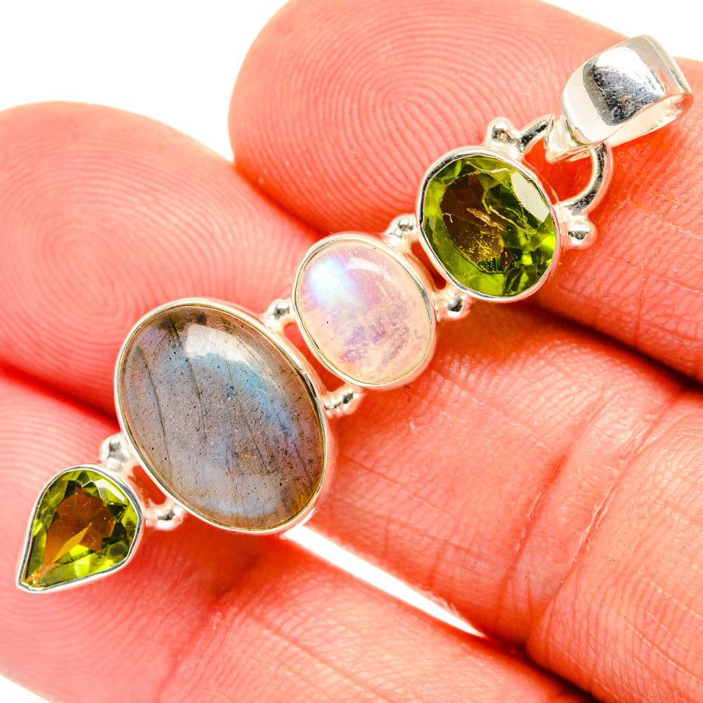 Labradorite Pendants handcrafted by Ana Silver Co - PD28127